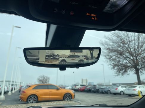 Certified 2021 Chevrolet Blazer Premier w/ Driver Confidence II Package image 35