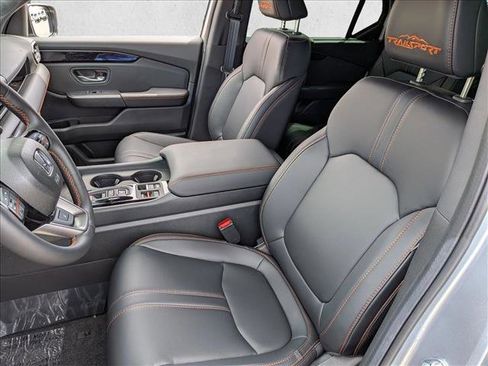 New 2026 Honda Pilot TrailSport image 4