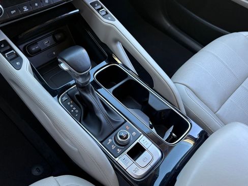 Used 2021 Kia Telluride EX w/ EX Premium Package image 23