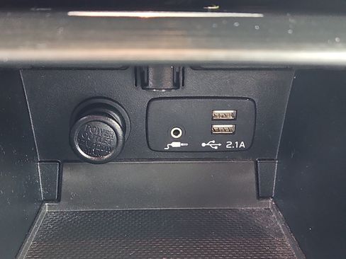 Used 2019 Subaru Outback 2.5i Premium image 9