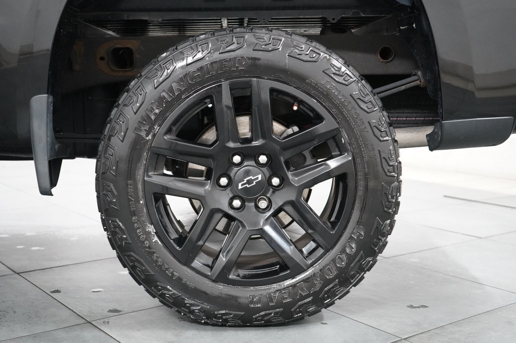 Used 2021 Chevrolet Silverado 1500 Custom Trail Boss AWD/4WD image 34