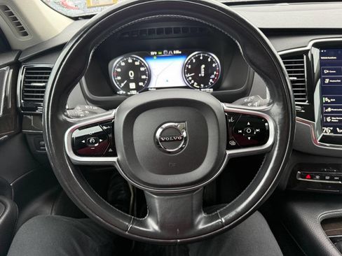 Used 2018 Volvo XC90 T6 Momentum w/ Convenience Package image 17