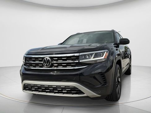 Used 2022 Volkswagen Atlas Cross Sport SE FWD image 9