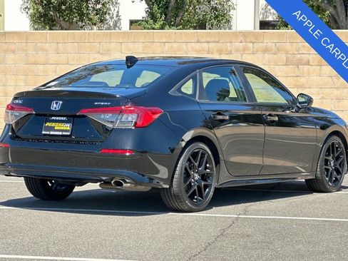 Used 2024 Honda Civic Sport image 4