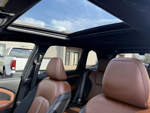 Used 2025 Subaru Forester Touring image 19