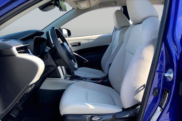 Certified 2025 Toyota Corolla Cross LE FWD image 8