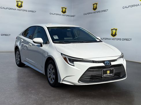 Used 2023 Toyota Corolla LE w/ Carpet Mat Package (TMS) image 7