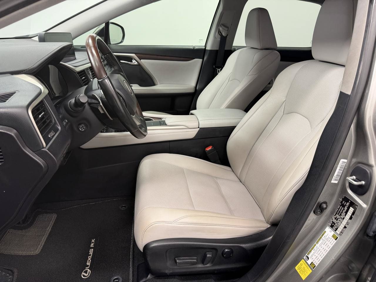 Used 2021 Lexus RX 350 FWD w/ Premium Package image 4