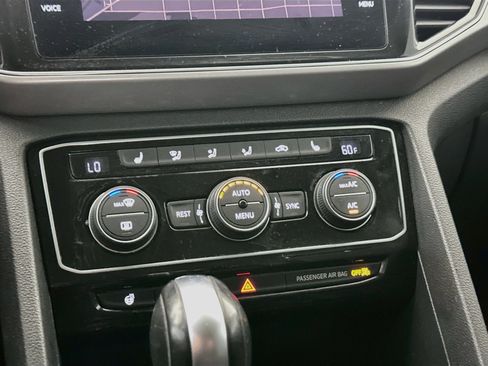 Used 2019 Volkswagen Atlas SEL FWD image 24