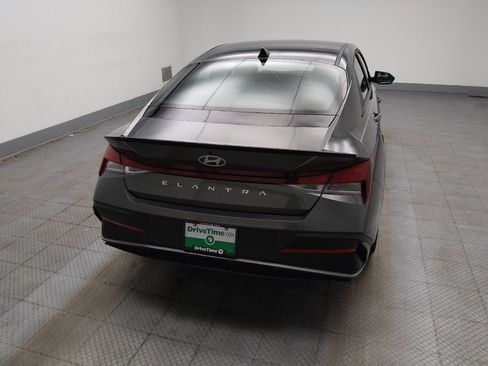 Used 2025 Hyundai Elantra Sport w/ Cargo Package FWD image 7