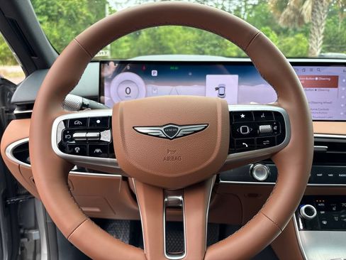 New 2026 Genesis GV70 2.5T Advanced AWD/4WD image 16