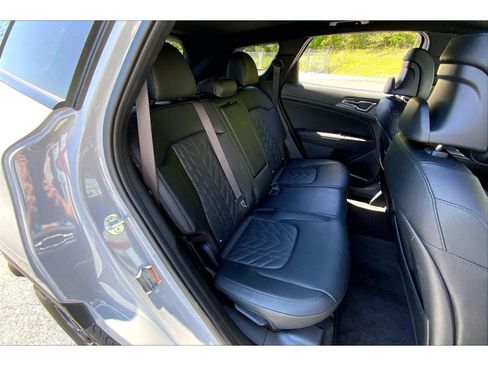 Used 2024 Kia Sportage X-Pro AWD/4WD image 25