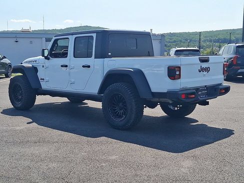 Used 2026 Jeep Gladiator Mojave AWD/4WD image 4