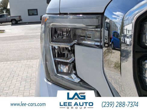 Used 2020 GMC Sierra 1500 SLT w/ SLT Premium Plus Package image 8