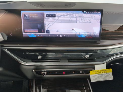 New 2026 BMW X7 xDrive40i w/ Executive Package image 24