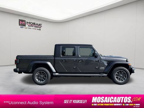 Used 2020 Jeep Gladiator Overland AWD/4WD image 8