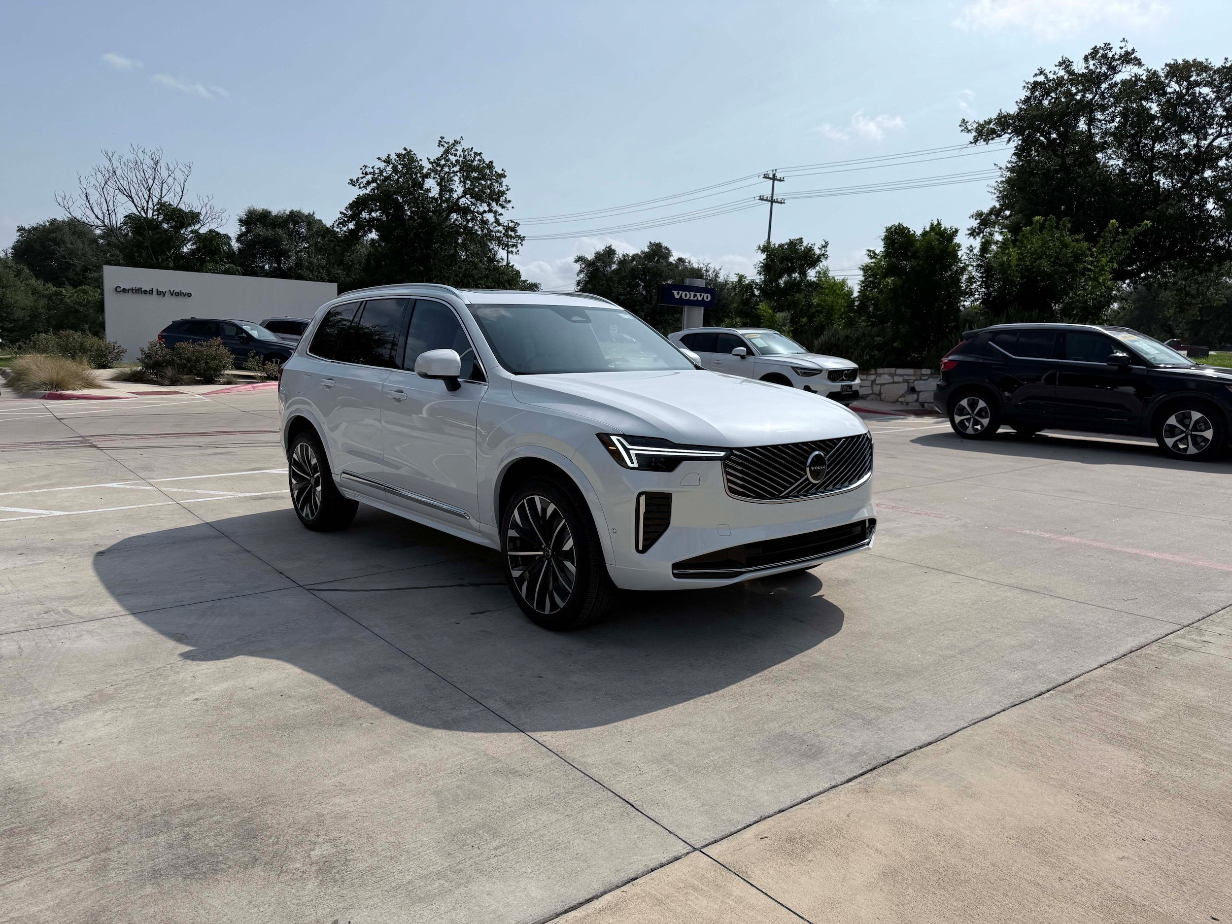 New 2026 Volvo XC90 B6 Plus w/ Protection Package Premier AWD/4WD image 8