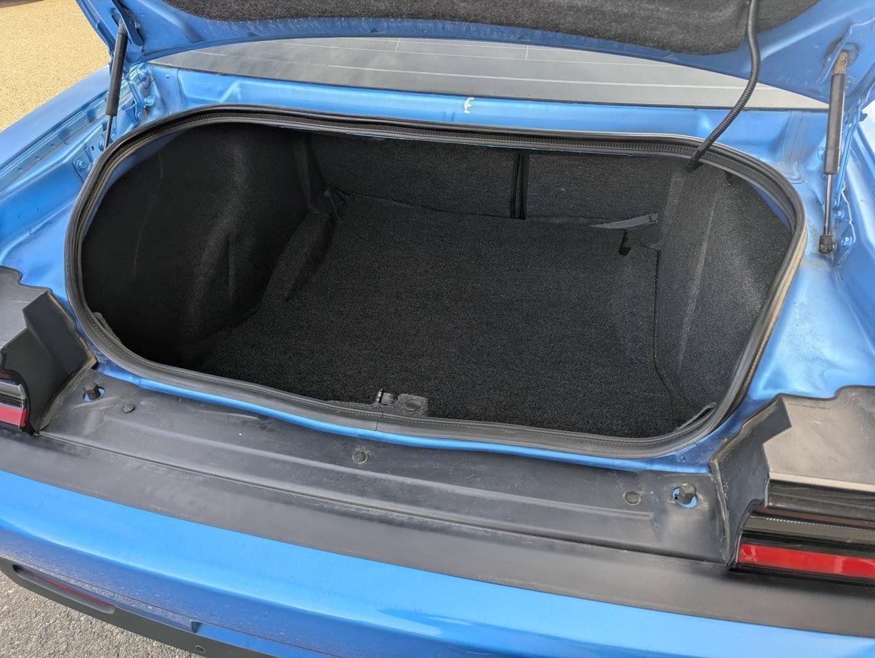 Used 2016 Dodge Challenger R/T Scat Pack RWD image 26
