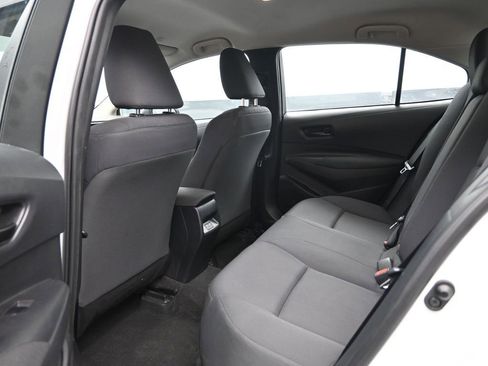 Used 2023 Toyota Corolla LE image 28