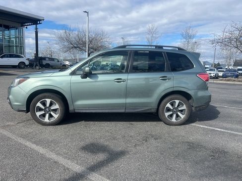 Used 2017 Subaru Forester 2.5i Premium w/ All-Weather Package image 6