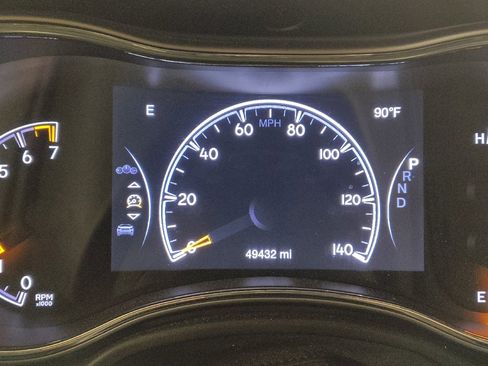 Used 2021 Jeep Grand Cherokee Laredo X RWD image 23