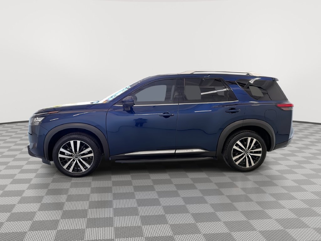Certified 2025 Nissan Pathfinder Platinum w/ Lighting Package (N93) FWD image 8