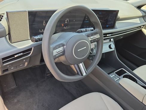 Used 2025 Hyundai Sonata SEL FWD image 15
