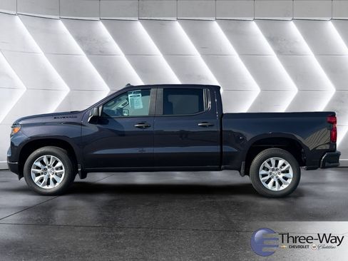 Used 2023 Chevrolet Silverado 1500 Custom w/ LPO, Dark Essentials Package image 2