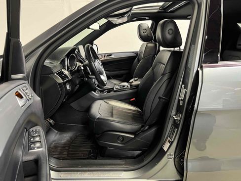 Used 2019 Mercedes-Benz GLE 43 AMG 4MATIC image 4