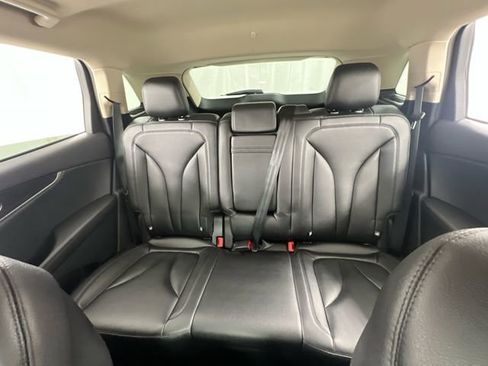 Used 2023 Lincoln Nautilus AWD image 28