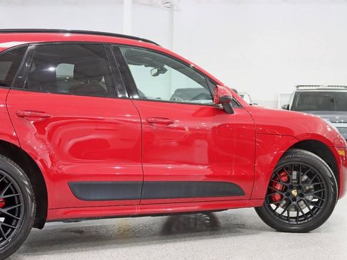 Used 2018 Porsche Macan GTS image 11