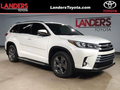 Used 2017 Toyota Highlander Limited Platinum