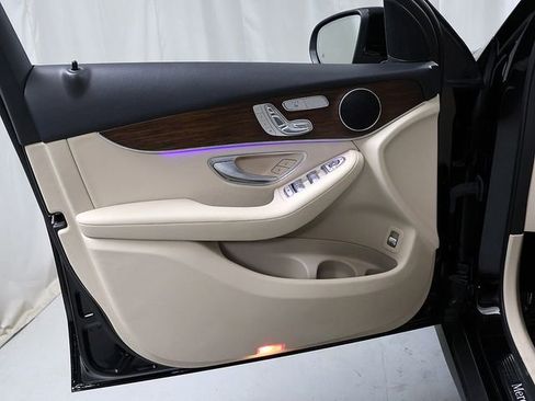 Certified 2022 Mercedes-Benz GLC 300 4MATIC image 27