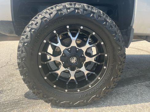 Used 2017 Chevrolet Silverado 1500 LT w/ All Star Edition image 32