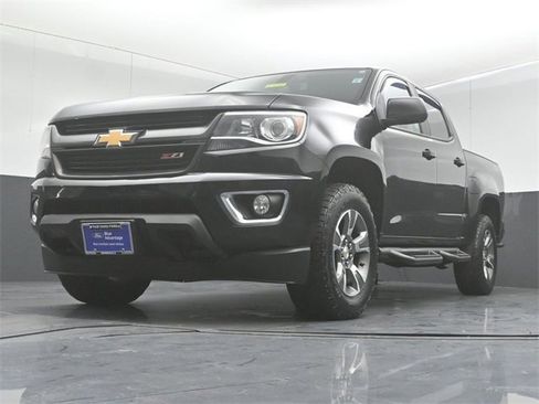Used 2017 Chevrolet Colorado Z71 image 39