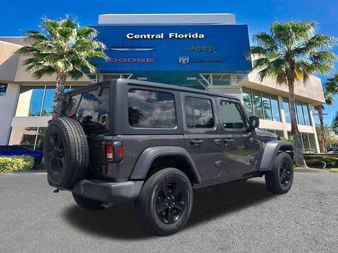 Certified 2022 Jeep Wrangler Unlimited Sport AWD/4WD image 5