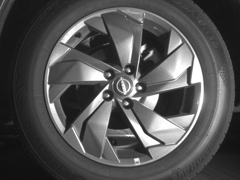 Used 2025 Nissan Rogue SV FWD image 14