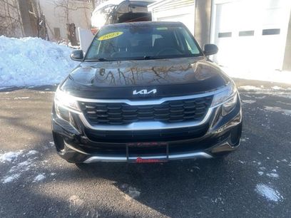Used 2023 Kia Seltos LX