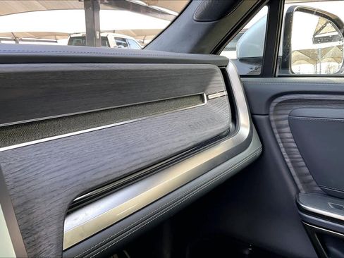 Used 2024 Rivian R1T Adventure image 33