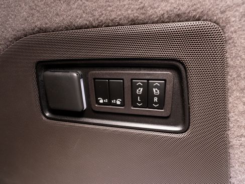 Used 2023 Cadillac Escalade Sport image 39