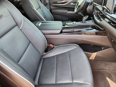 Certified 2024 Cadillac Escalade Sport w/ Touring Package image 14