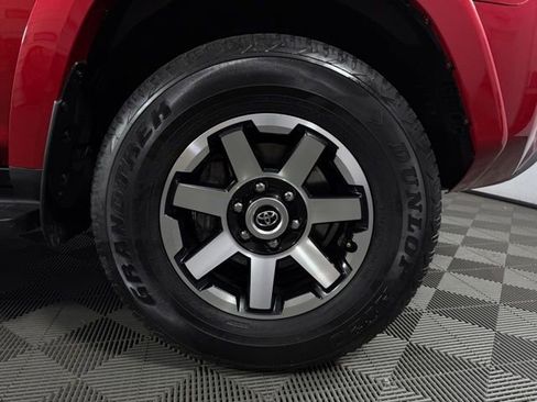 Used 2023 Toyota 4Runner TRD Off-Road image 9