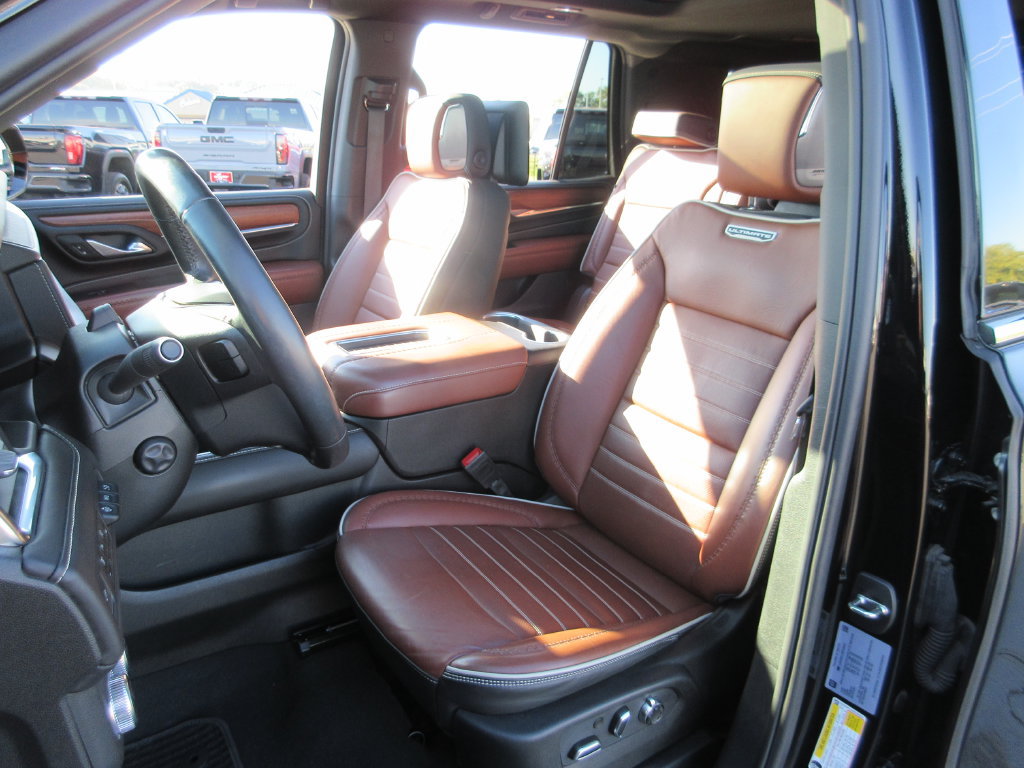 Certified 2024 GMC Yukon Denali Ultimate AWD/4WD image 23