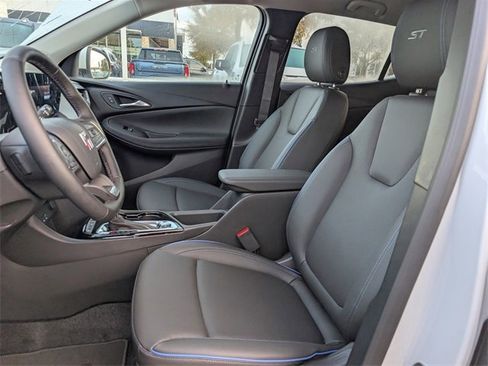 New 2026 Buick Encore GX Sport Touring w/ Comfort Package image 18