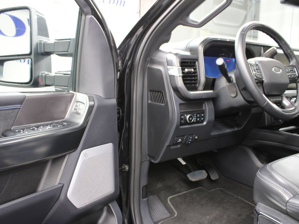 Used 2026 Ford F450 Platinum AWD/4WD image 67
