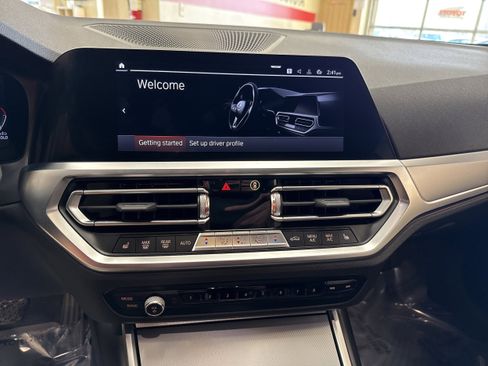 Used 2022 BMW 430i xDrive Convertible w/ Premium Package image 51