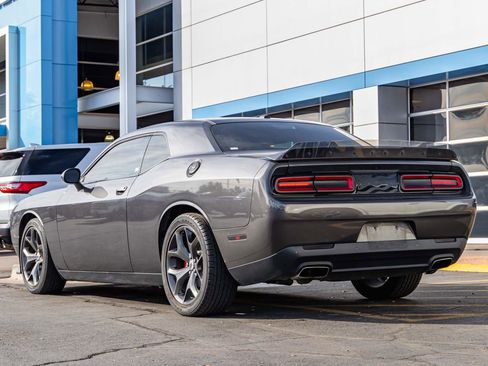 Used 2019 Dodge Challenger GT image 3