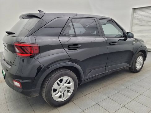 Used 2021 Hyundai Venue SE FWD image 10