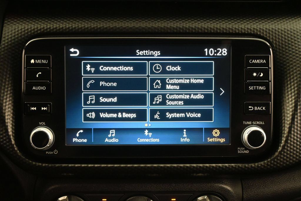Used 2023 Nissan Kicks SV FWD image 9