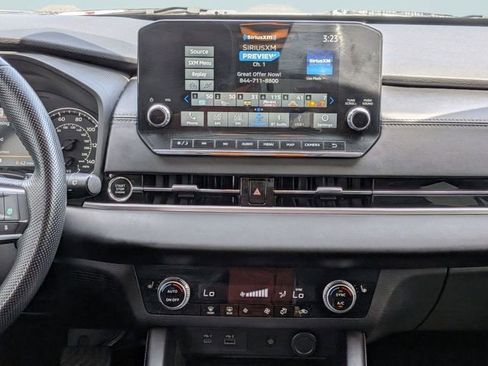 Used 2022 Mitsubishi Outlander SE FWD image 17